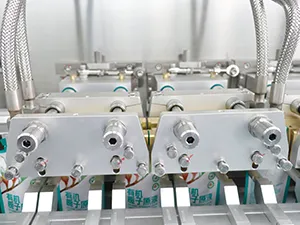Rollstock Shaped Pouch Packaging Machine, 4-Nozzle Filling